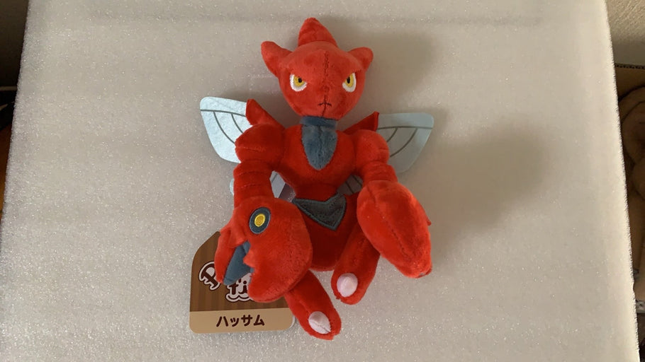 The Scizor plush toy "Pokémon fit"