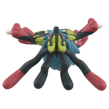 Laden Sie das Bild in den Galerie-Viewer, Schillerndes Mega-Lucario Figur »MonColle«