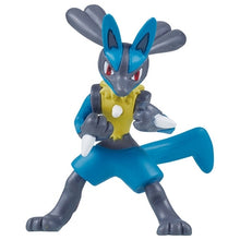 Laden Sie das Bild in den Galerie-Viewer, Lucario Figur »MonColle« (Größe S)