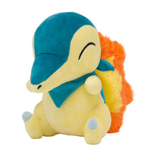 Laden Sie das Bild in den Galerie-Viewer, Feurigel Plüschtier "Pokémon Mystery Dungeon: Retterteam DX"