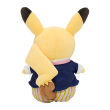 Load image into Gallery viewer, Pikachu Plüschtier "Mysteriöse Teeparty"