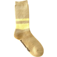 Laden Sie das Bild in den Galerie-Viewer, Kuschelsocken Pikachu
