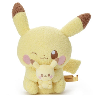 Pikachu mit Pikachu-Plüschie Plüschtier »Poképeace«
