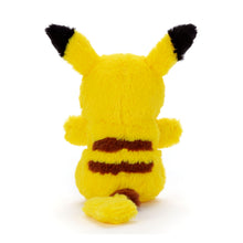 Load image into Gallery viewer, Pikachu Plüschtier »Kuschelweich« (Größe S)