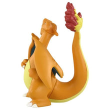 Laden Sie das Bild in den Galerie-Viewer, Glurak Figur »MonColle« (Größe S) - PokéOta