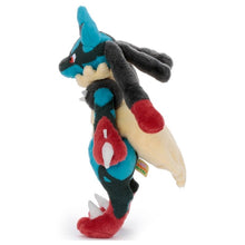 Laden Sie das Bild in den Galerie-Viewer, Mega - Lucario Plüschtier »Ich wähle dich!« - PokéOta