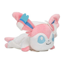 Load image into Gallery viewer, Sleepy Plush Toy Feelinara