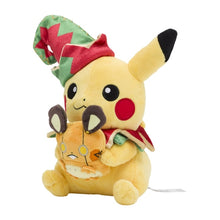 Laden Sie das Bild in den Galerie-Viewer, Pikachu mit Dedenne Plüschtier »Pokémon Weihnachts-Spielzeugfabrik«