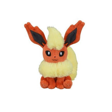 Laden Sie das Bild in den Galerie-Viewer, Flamara Plüschtier "Pokémon fit" - PokéOta